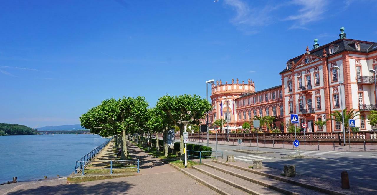Tinytwice Hotel Wiesbaden Esterno foto